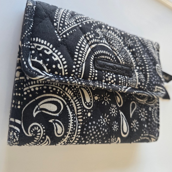 Vera Bradley Quilted Wallet – Black & White Paisley Print - Picture 2 of 7